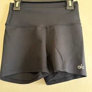 ALO Yoga 3” High Waist Airlift Shorts
